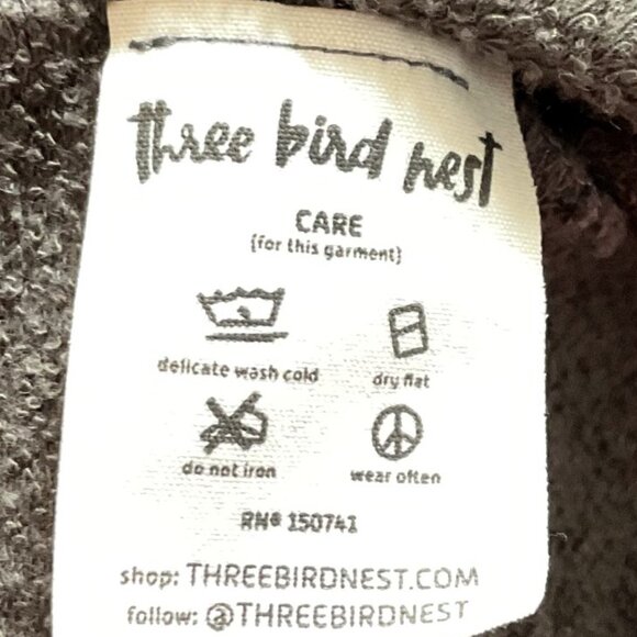 THREE BIRD NEST FORAL LOVE TOP - Picture 11 of 12